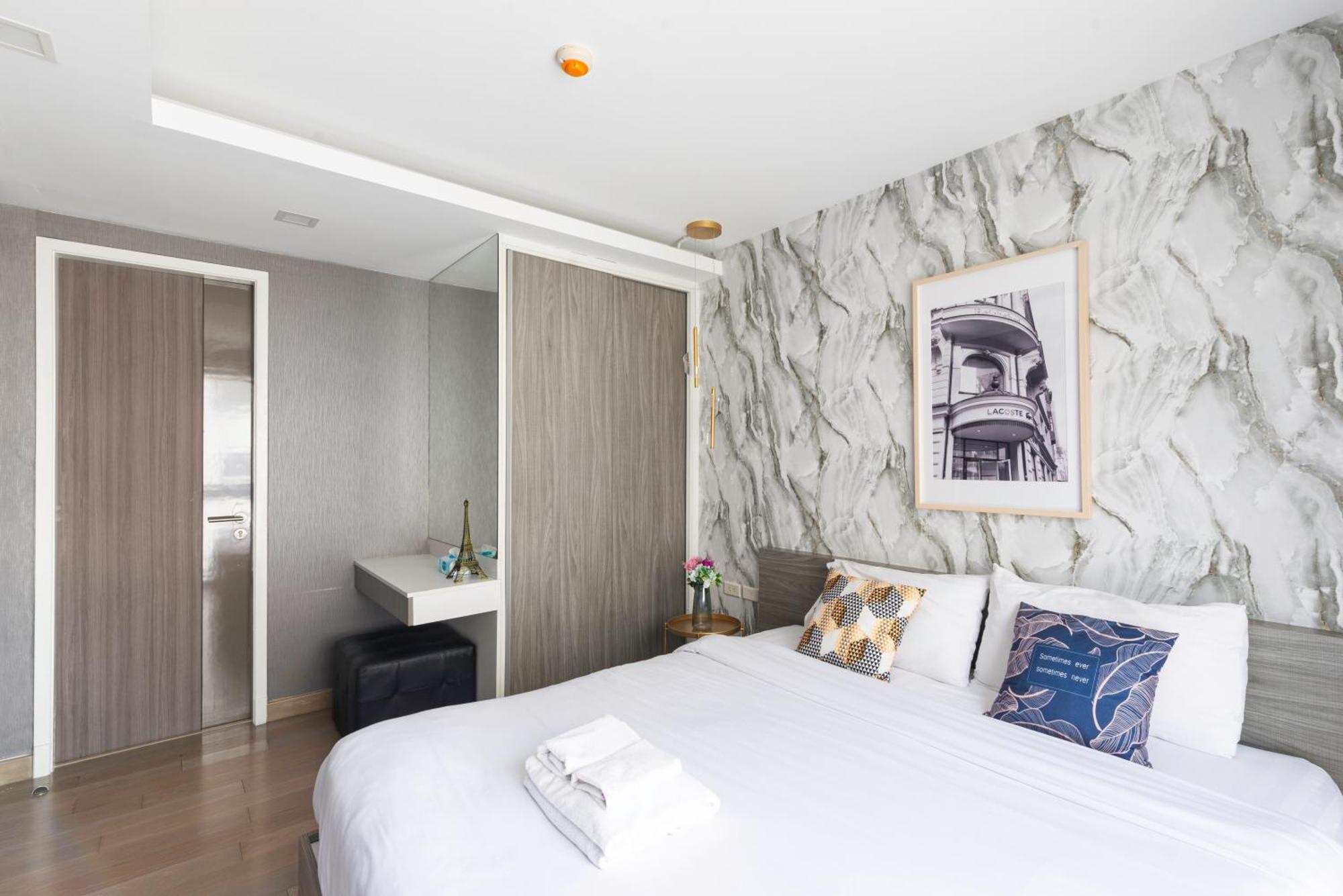 Appartement Dazzle Sukhumvit 7 By Lefoyer à Bangkok Extérieur photo